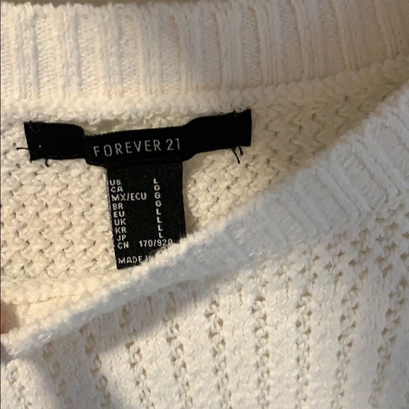 White Sweater (fits like a small) - Picture 3 of 4